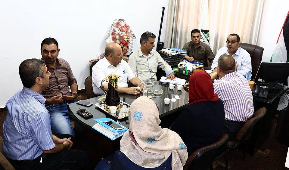 وفد من كلية مجتمع غزة للدراسات السياحية والتطبيقية يناقش أفاق التعاون المشترك مع عمادة خدمة المجتمع والتعليم المستمر بالأقصى